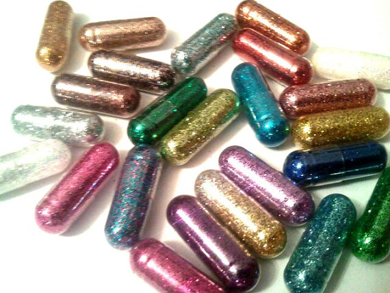 rainbow-glitter-pills